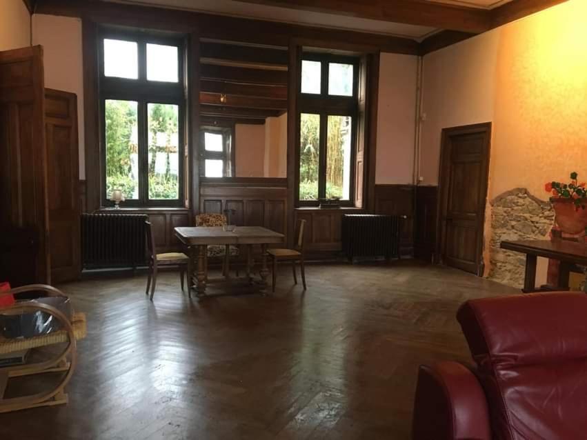Chateau De Villeneuve - Montolieu Esterno foto
