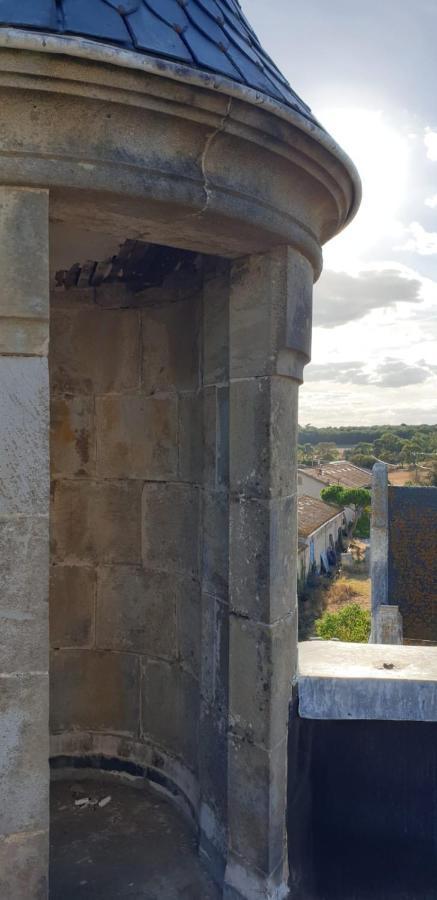 Chateau De Villeneuve - Montolieu Esterno foto