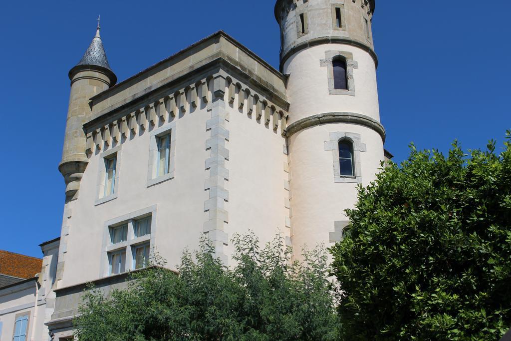 Chateau De Villeneuve - Montolieu Esterno foto